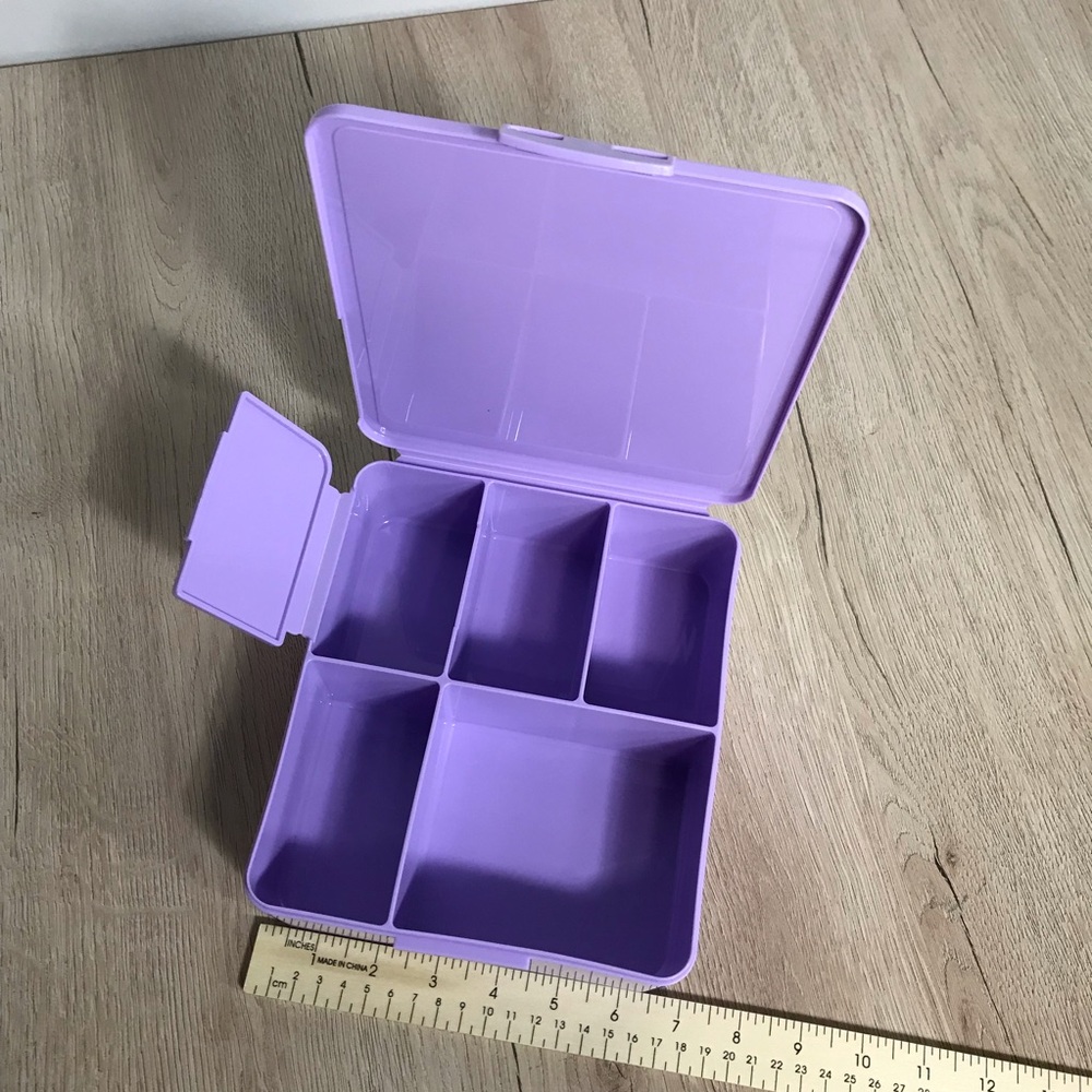 Pottery Barn Kids All-in-One Bento Box Lunchbox Lavender Color Purple NWT - Picture 2 of 8